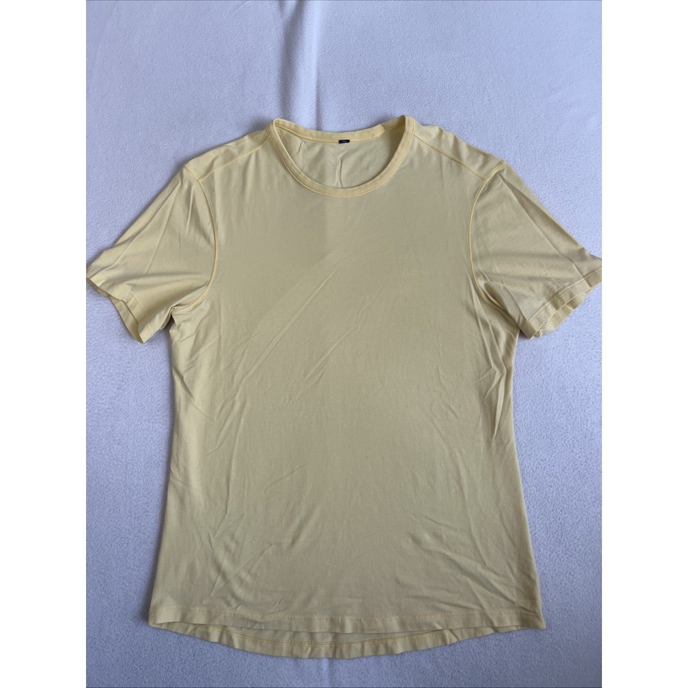 Lululemon T-shirt Men's Large Yellow Short Sleeve Stretch Casual Gym Running